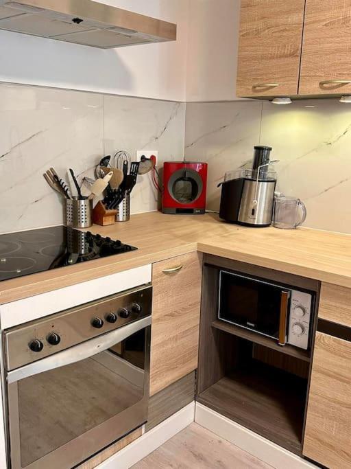 Apartment Duplex Design Et Confortable Dans La Jacquinot