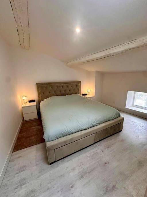 Apartment Duplex Design Et Confortable Dans La Jacquinot