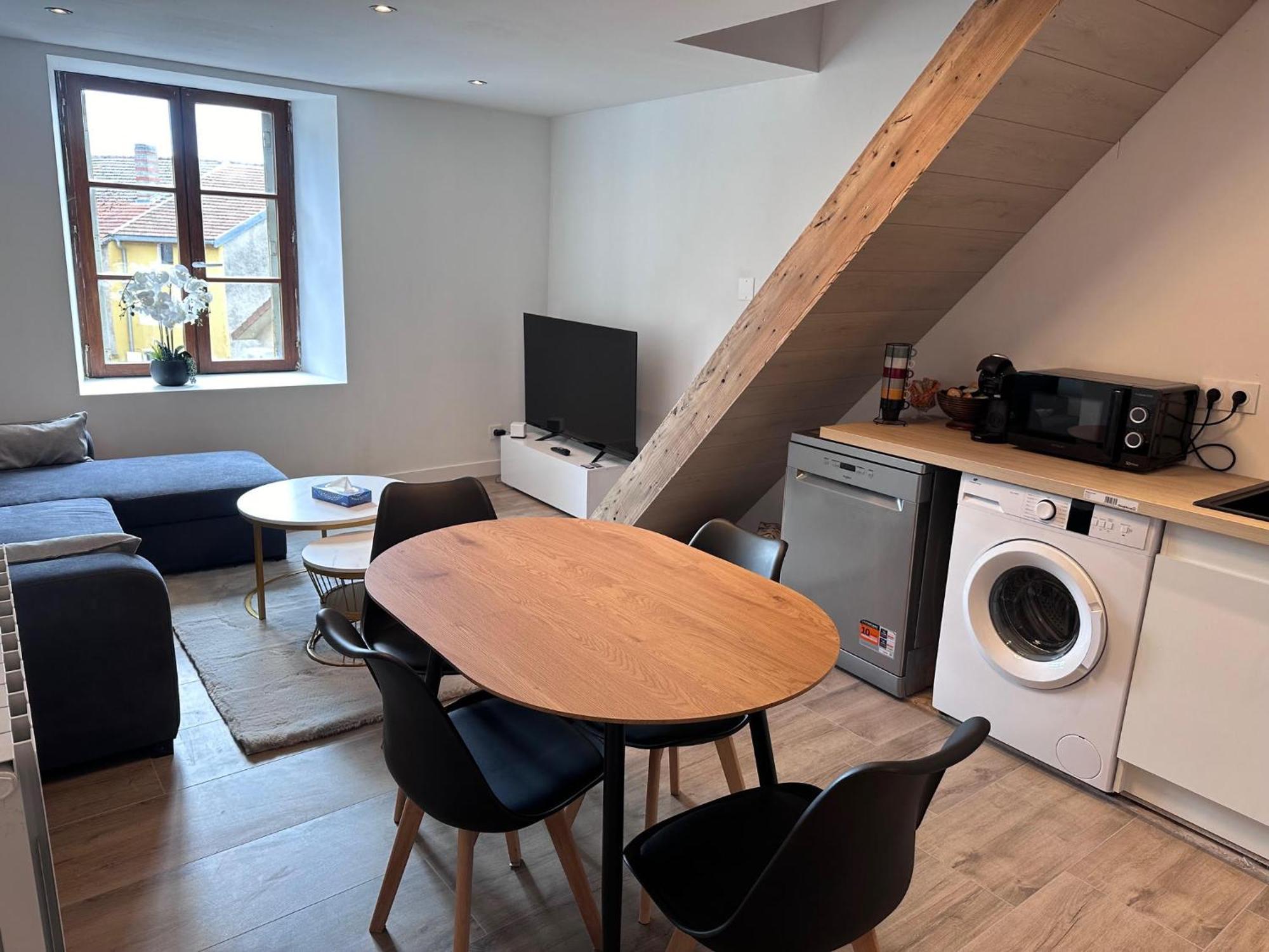 Duplex Design Et Confortable Dans La Jacquinot * Gondrecourt-le-Chateau